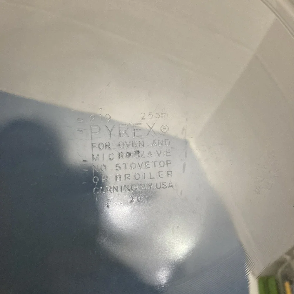 VTG PYREX #210 Clear Glass (Square Backstamp) 25 cm (11